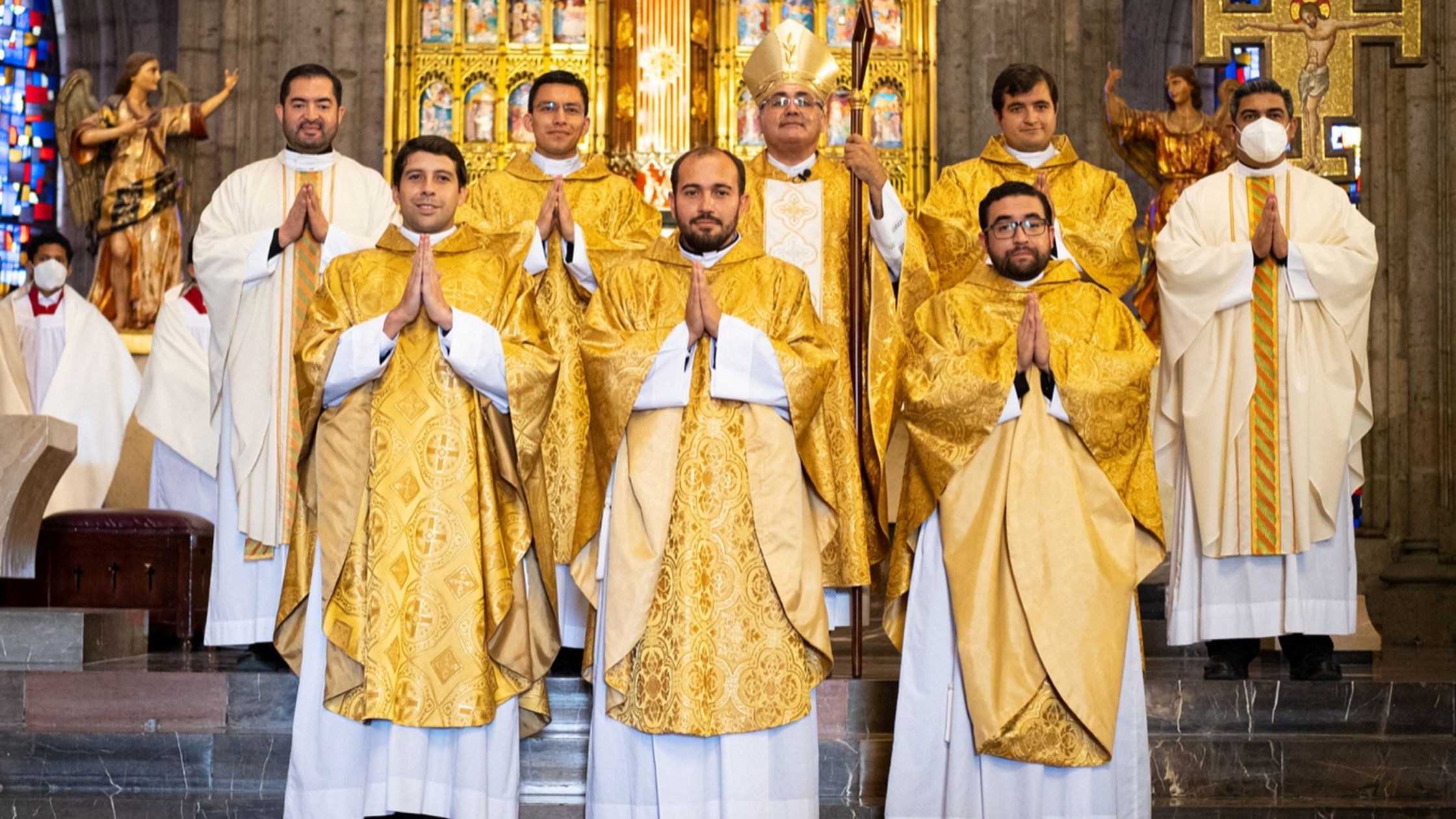 Yo los envío al mundo: ordenaciones diaconales y sacerdotales en Guadalajara,  Jalisco - Regnum Christi