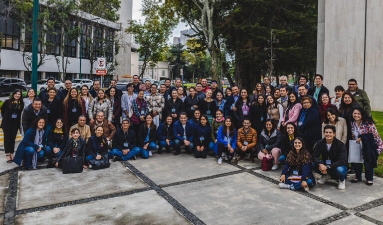 Juventud y Familia Misionera celebra convención anual