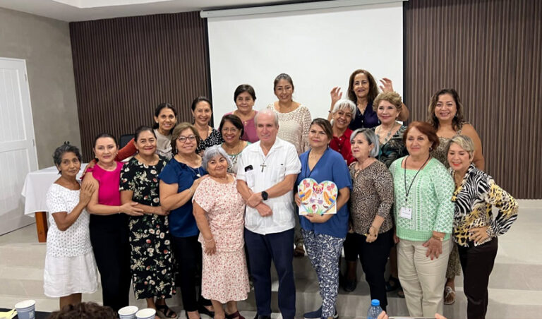 Imparten curso de dirección espiritual en Cancún