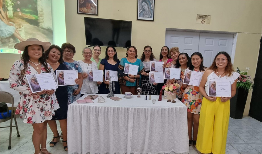 Realizan curso-taller para mujeres en Chetumal