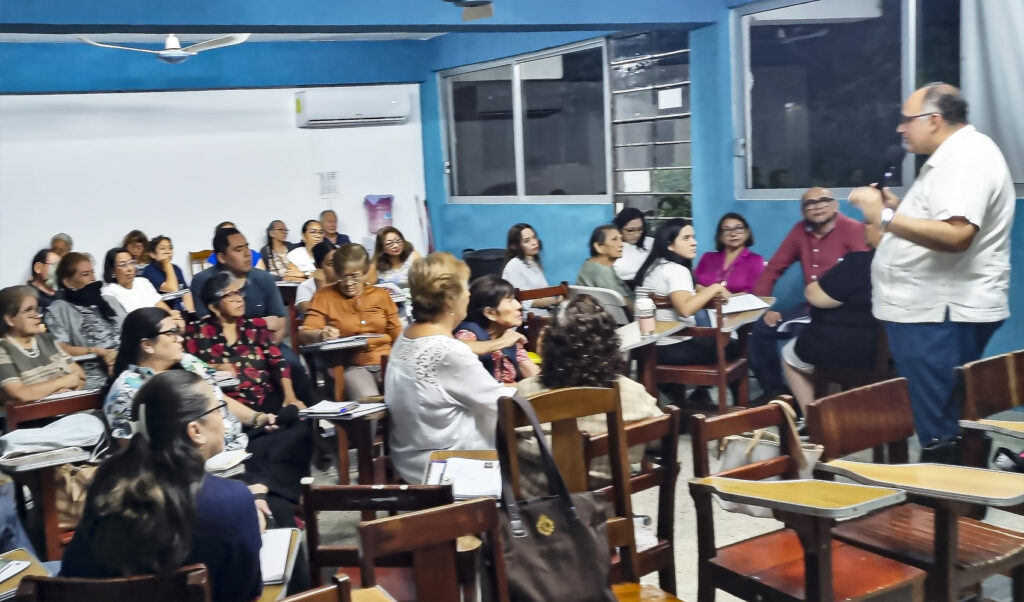 Concluye segunda edición del curso “Grandes Temas de la Fe I” en Chetumal