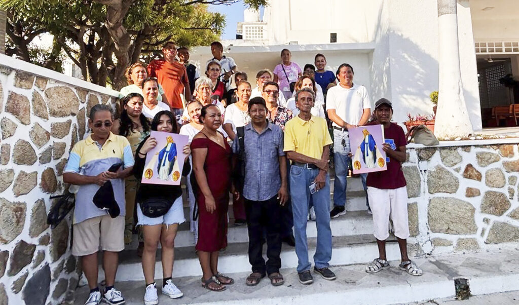 Celebran mes de María en Acapulco