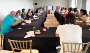 Clausuran ciclo 2024-2025 en la localidad de Playa del Carmen